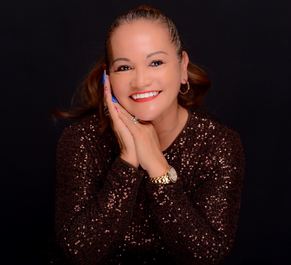 Author - Imee Warren